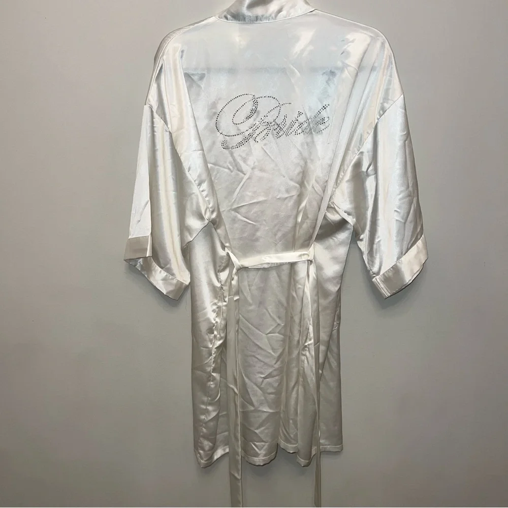 Bride Robe - Picture 3 of 6